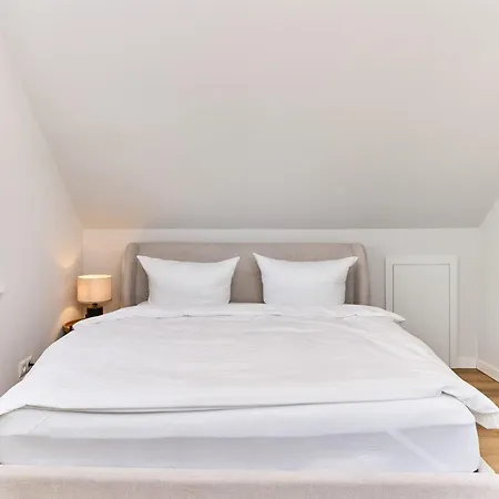 Saltwater House Sail Away