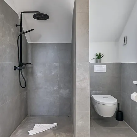 דירה Saltwater House Sail Away