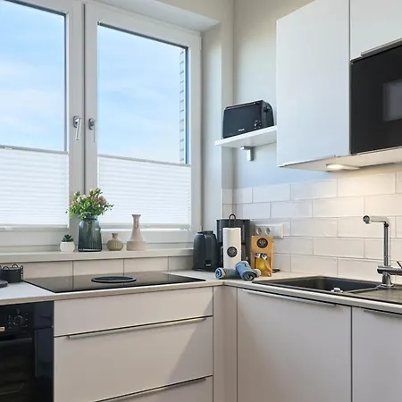 Saltwater House Sail Away שרבאוץ